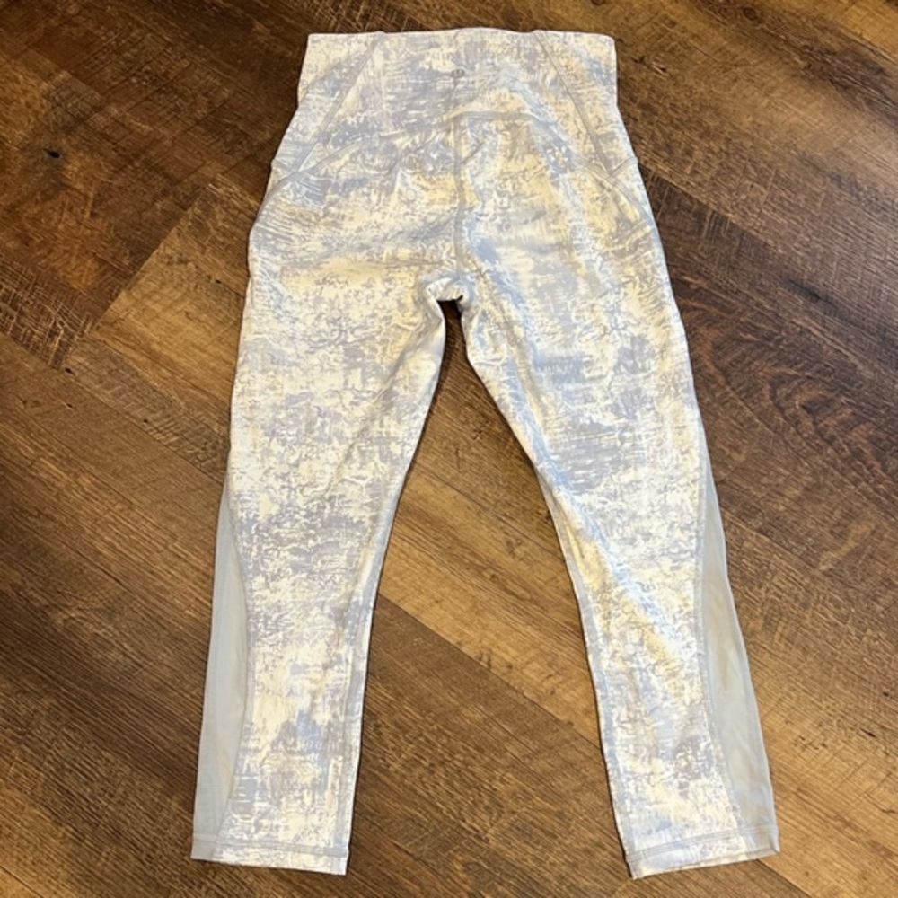 Lululemon Leggings womens size 4 white‎ and gray align material workout running